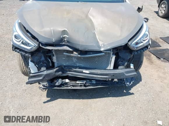 2018 Hyundai Santa Fe 2.4L с VIN 5XYZTDLB0JG563984, выставлен на аукционе IAAI как лот 42492382 с пробегом 57 832 миль миль и . История ставок и продаж доступна на DreamBid. Изображение 6.