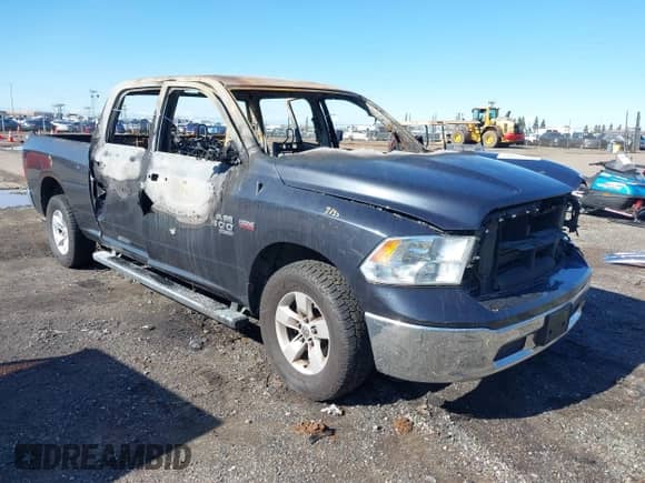 2020 Ram 1500 SLT z VIN 1C6RR6TT9LS134821, wystawiony jako IAAI lot #41517995 z przebiegiem Nie podano mil oraz . Historia ofert i sprzedaży dostępna na DreamBid. Obrazek 1.