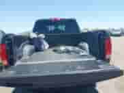 2018 Ram 1500 Big Horn z VIN 1C6RR7GG3JS319415, wystawiony jako IAAI lot #42517862 z przebiegiem 117 906 mil mil oraz . Historia ofert i sprzedaży dostępna na DreamBid. Obrazek 18.