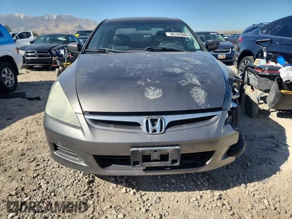2006 Honda Accord EX-L z VIN 1HGCM66886A026268, wystawiony jako Copart lot #85163065 z przebiegiem 199 367 mil mil oraz Szkoda całkowita • Salvage title. Historia ofert i sprzedaży dostępna na DreamBid. Obrazek 5.
