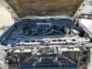 2016 Chevrolet Silverado 2500HD High Country z VIN 1GC1KXE86GF186785, wystawiony jako Copart lot #81731675 z przebiegiem 261 983 mil mil oraz Szkoda całkowita • Salvage title. Historia ofert i sprzedaży dostępna na DreamBid. Obrazek 11.