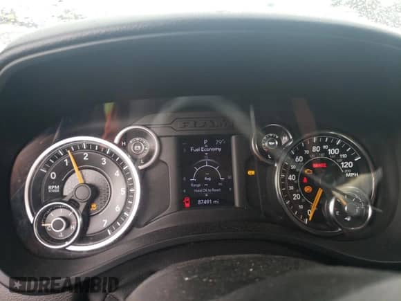 2022 Ram 1500 Tradesman z VIN 1C6RREGG1NN211562, wystawiony jako Copart lot #68348895 z przebiegiem 87 491 mil mil oraz Szkoda całkowita • Salvage title. Historia ofert i sprzedaży dostępna na DreamBid. Obrazek 9.