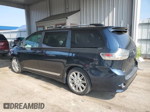 2012 Toyota Sienna SE with VIN 5TDXK3DC7CS206626, listed as a Copart auction lot 69088265 with 139,404 mi miles and Salvage title. Bid and sale history available at DreamBid. Image 2.