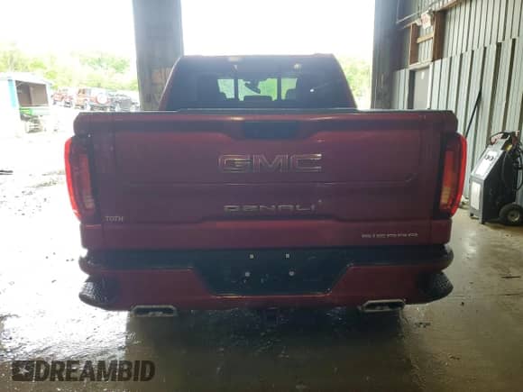 2021 GMC Sierra 1500 Denali z VIN 3GTU9FET0MG442081, wystawiony jako Copart lot #56964685 z przebiegiem 41 837 mil mil oraz Szkoda całkowita • Salvage title. Historia ofert i sprzedaży dostępna na DreamBid. Obrazek 6.