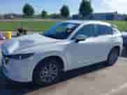 2024 Mazda CX-5 S Preferred z VIN JM3KFBCL3R0520576, wystawiony jako IAAI lot #42364808 z przebiegiem 8 482 mil mil oraz . Historia ofert i sprzedaży dostępna na DreamBid. Obrazek 6.