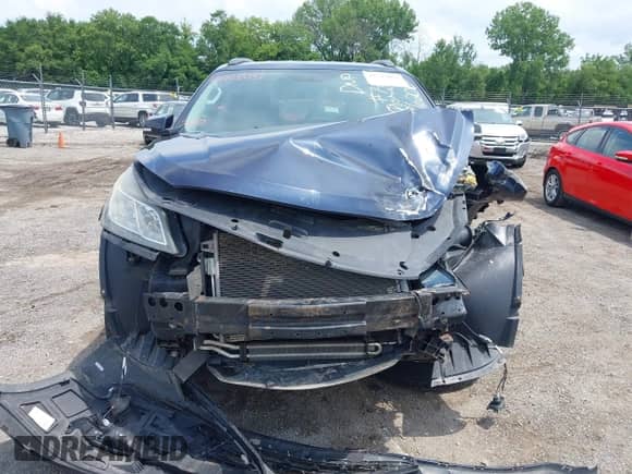 2015 Chevrolet Traverse LT с VIN 1GNKRGKD8FJ196206, выставлен на аукционе IAAI как лот 42725051 с пробегом Не указан миль и . История ставок и продаж доступна на DreamBid. Изображение 12.