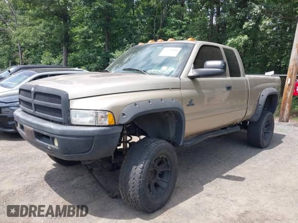 2002 Dodge 2500 with VIN 3B7KF23602M270106, listed as a IAAI auction lot 42739640 with 188,535 mi miles and . Bid and sale history available at DreamBid. Image 17.