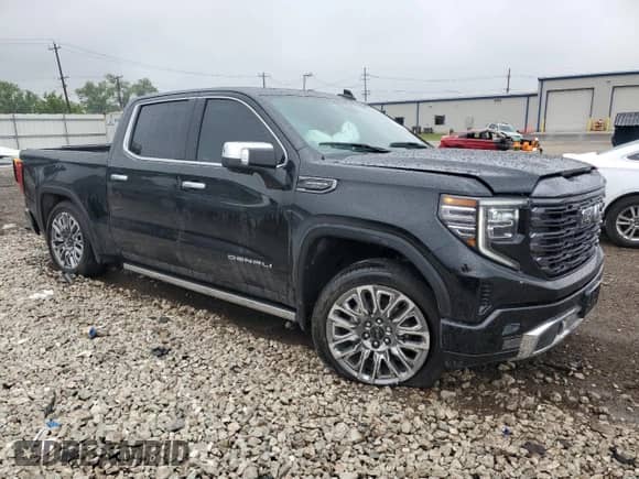 2024 GMC Sierra 1500 Denali Ultimate with VIN 1GTUUHEL3RZ368981, listed as a Copart auction lot 61587665 with 7,713 mi miles and Salvage title. Bid and sale history available at DreamBid. Image 4.