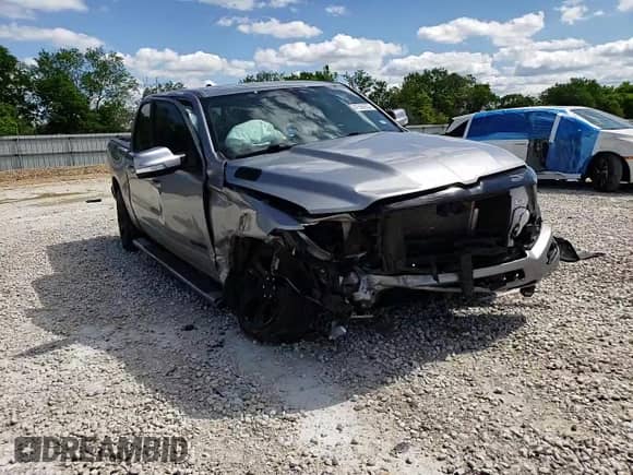 2020 Ram 1500 Lone Star z VIN 1C6RREFT2LN220430, wystawiony jako Copart lot #47590653 z przebiegiem 50 058 mil mil oraz Szkoda całkowita • Salvage title. Historia ofert i sprzedaży dostępna na DreamBid. Obrazek 10.