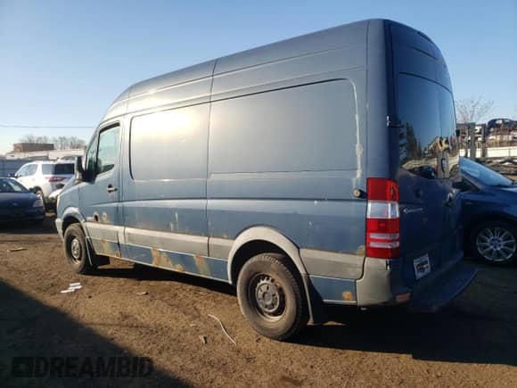 2008 Dodge Sprinter with VIN WD0PE745285243569, listed as a Copart auction lot 80394854 with 257,018 mi miles and Clean title. Bid and sale history available at DreamBid. Image 2.