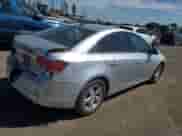 2014 Chevrolet Cruze 1LT z VIN 1G1PC5SB5E7218492, wystawiony jako Copart lot #70284915 z przebiegiem 170 608 mil mil oraz Szkoda całkowita • Salvage title. Historia ofert i sprzedaży dostępna na DreamBid. Obrazek 3.