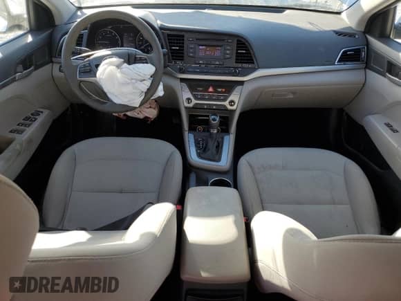 2017 Hyundai Elantra SE z VIN 5NPD74LF1HH195125, wystawiony jako Copart lot #87103865 z przebiegiem 45 488 mil mil oraz Szkoda całkowita • Salvage title. Historia ofert i sprzedaży dostępna na DreamBid. Obrazek 8.