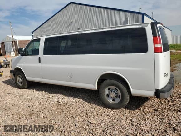 2010 Chevrolet Express Passenger LT с VIN 1GA2G1DG2A1153811, выставлен на аукционе Copart как лот 67284145 с пробегом 105 668 миль миль и Списание • Salvage title. История ставок и продаж доступна на DreamBid. Изображение 2.