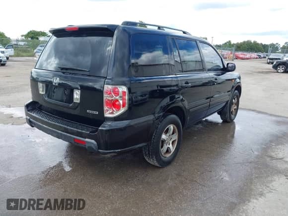 2006 Honda Pilot EX z VIN 2HKYF18466H543976, wystawiony jako IAAI lot #43285260 z przebiegiem 175 102 mil mil oraz . Historia ofert i sprzedaży dostępna na DreamBid. Obrazek 4.