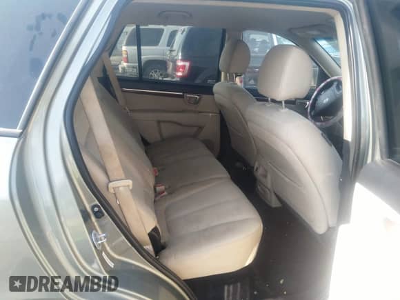 2008 Hyundai Santa Fe GLS с VIN 5NMSG13D88H200516, выставлен на аукционе IAAI как лот 38896789 с пробегом 180 660 миль миль и . История ставок и продаж доступна на DreamBid. Изображение 8.