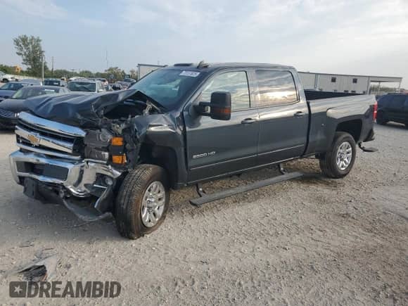 2019 Chevrolet Silverado 2500HD LT with VIN 1GC1KSEG0KF252363, listed as a Copart auction lot 70137625 with 60,698 mi miles and Salvage title. Bid and sale history available at DreamBid. Image 1.