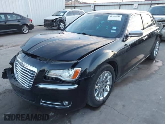 2014 Chrysler 300 C with VIN 2C3CCAEGXEH380004, listed as a IAAI auction lot 41363108 with 95,440 mi miles and . Bid and sale history available at DreamBid. Image 20.