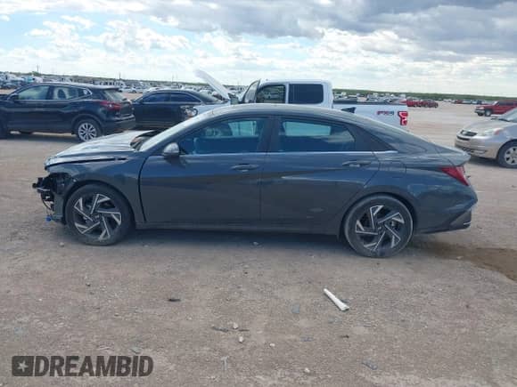 2025 Hyundai Elantra SEL Convenience с VIN KMHLS4DG7SU912444, выставлен на аукционе IAAI как лот 43267583 с пробегом 18 735 миль миль и . История ставок и продаж доступна на DreamBid. Изображение 15.