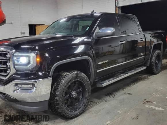 2018 GMC Sierra 1500 SLT with VIN 3GTU2NEC0JG182906, listed as a Copart auction lot 86178095 with 119,084 mi miles and Clean title. Bid and sale history available at DreamBid. Image 2.