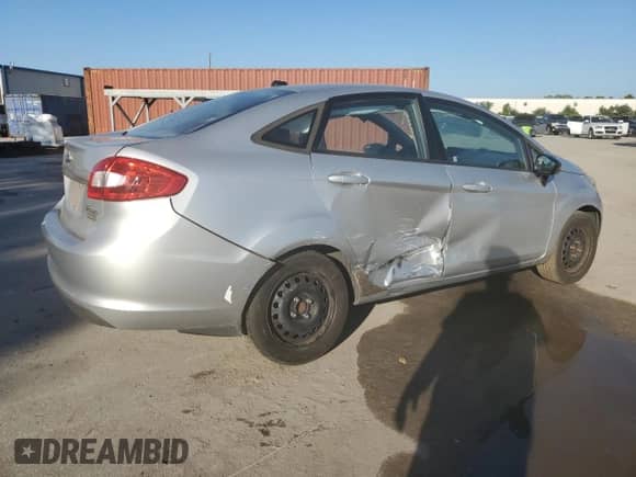 2011 Ford Fiesta S with VIN 3FADP4AJXBM147508, listed as a Copart auction lot 81395555 with 159,690 mi miles and Salvage title. Bid and sale history available at DreamBid. Image 3.