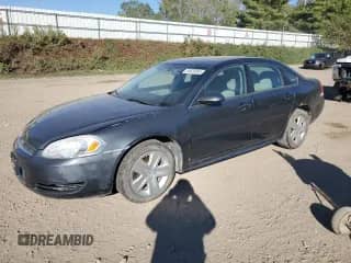 2011 Chevrolet Impala LS Fleet z VIN 2G1WF5EKXB1198019, wystawiony jako Copart lot #84625345 z przebiegiem 181 044 mil mil oraz Szkoda całkowita • Salvage title. Historia ofert i sprzedaży dostępna na DreamBid. Obrazek 1.