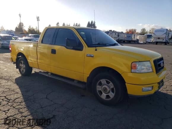 2004 Ford F-150 STX z VIN 1FTRX12W14KD60365, wystawiony jako Copart lot #90664095 z przebiegiem 124 620 mil mil oraz Czysty tytuł • Clean title. Historia ofert i sprzedaży dostępna na DreamBid. Obrazek 4.