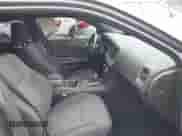 2019 Dodge Charger SXT z VIN 2C3CDXBG2KH680703, wystawiony jako IAAI lot #43356501 z przebiegiem 95 830 mil mil oraz . Historia ofert i sprzedaży dostępna na DreamBid. Obrazek 5.