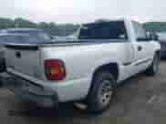 2005 GMC Sierra 1500 Work Truck с VIN 1GTEC14X05Z182845, выставлен на аукционе IAAI как лот 42811717 с пробегом 306 293 миль миль и . История ставок и продаж доступна на DreamBid. Изображение 4.