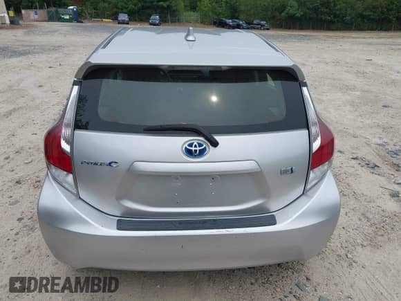 2015 Toyota Prius One z VIN JTDKDTB38F1583183, wystawiony jako IAAI lot #42905756 z przebiegiem 166 787 mil mil oraz . Historia ofert i sprzedaży dostępna na DreamBid. Obrazek 16.