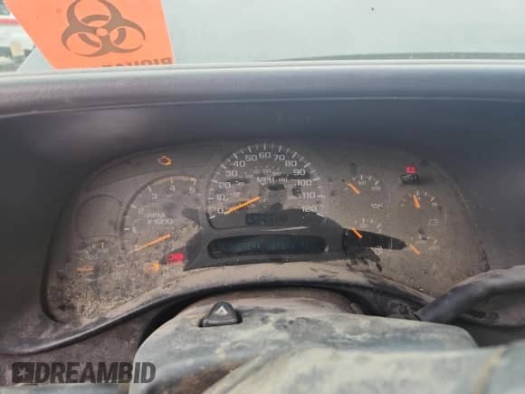 2003 Chevrolet Silverado 2500HD LS с VIN 1GCHK23183F208335, выставлен на аукционе Copart как лот 80215095 с пробегом 304 088 миль миль и Чистый • Clean title. История ставок и продаж доступна на DreamBid. Изображение 9.