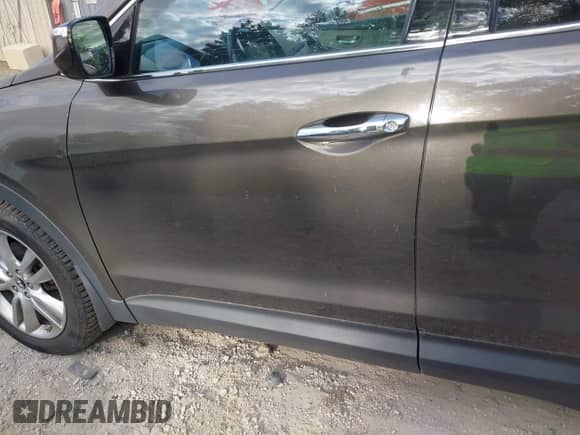 2014 Hyundai Santa Fe with VIN 5XYZUDLA5EG181900, listed as a IAAI auction lot 43133128 with 223,945 mi miles and . Bid and sale history available at DreamBid. Image 19.