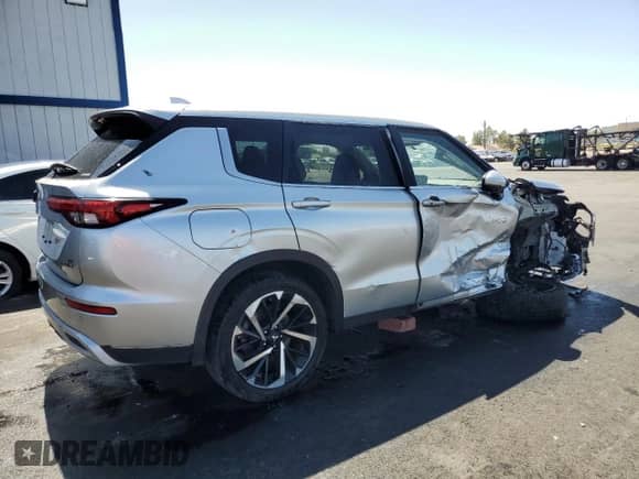 2023 Mitsubishi Outlander SE with VIN JA4T5UA93PZ047168, listed as a Copart auction lot 61614845 with 55,114 mi miles and Non repairable. Bid and sale history available at DreamBid. Image 3.