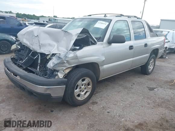 2006 Chevrolet Avalanche Z66 с VIN 3GNEC12Z26G239785, выставлен на аукционе IAAI как лот 42588434 с пробегом 204 971 миль миль и . История ставок и продаж доступна на DreamBid. Изображение 2.