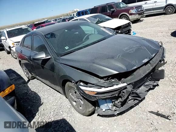 2024 Hyundai Elantra SE z VIN KMHLL4DG9RU824678, wystawiony jako Copart lot #69378515 z przebiegiem 13 906 mil mil oraz Szkoda całkowita • Salvage title. Historia ofert i sprzedaży dostępna na DreamBid. Obrazek 13.