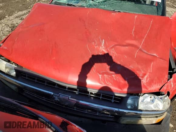 2000 Chevrolet Silverado 2500 with VIN 1GCGK24U3YE263454, listed as a Copart auction lot 80294994 with 171,013 mi miles and Salvage title. Bid and sale history available at DreamBid. Image 12.