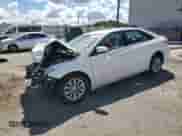 2017 Toyota Camry SE with VIN 4T1BF1FK2HU800398, listed as a Copart auction lot 71108875 with Not provided miles and Salvage title. Bid and sale history available at DreamBid. Image 1.