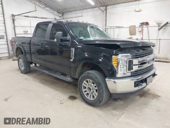 2017 Ford F-250 Lariat с VIN 1FT7W2B66HEE29961, выставлен на аукционе IAAI как лот 43173692 с пробегом 167 426 миль миль и . История ставок и продаж доступна на DreamBid. Изображение 1.