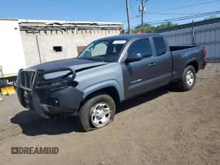 2016 Toyota Tacoma SR5 с VIN 5TFSZ5AN4GX025345, выставлен на аукционе Copart как лот 71219545 с пробегом 112 367 миль миль и Списание • Salvage title. История ставок и продаж доступна на DreamBid. Изображение 1.
