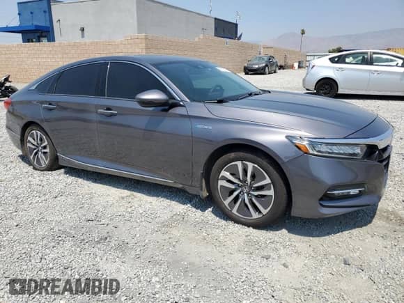 2018 Honda Accord Touring with VIN 1HGCV3F92JA016669, listed as a Copart auction lot 68728755 with 122,603 mi miles and Salvage title. Bid and sale history available at DreamBid. Image 4.