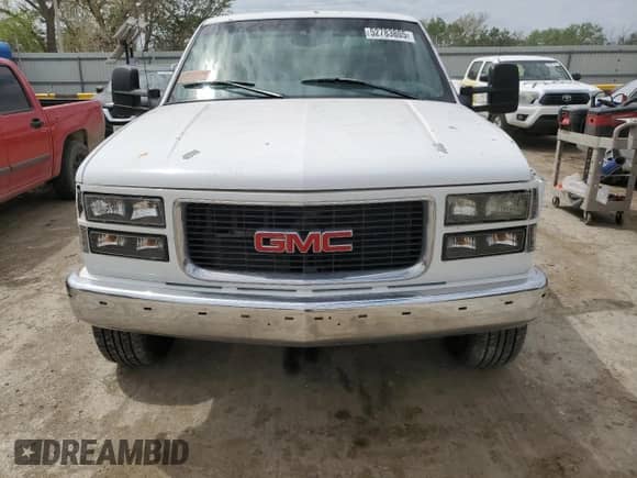 1997 GMC Sierra 1500 z VIN 2GTEC19R0V1553263, wystawiony jako Copart lot #52783805 z przebiegiem 230 959 mil mil oraz Szkoda całkowita • Salvage title. Historia ofert i sprzedaży dostępna na DreamBid. Obrazek 5.
