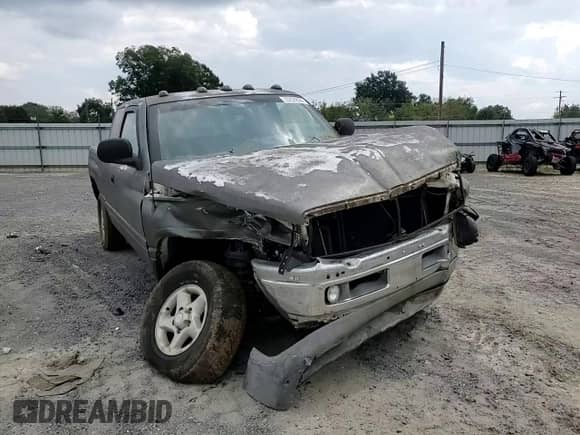 1998 Dodge 1500 с VIN 3B7HF13Y5WG140512, выставлен на аукционе Copart как лот 73731824 с пробегом Не указан миль и Списание • Salvage title. История ставок и продаж доступна на DreamBid. Изображение 10.