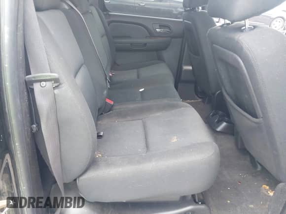 2011 Chevrolet Avalanche LS with VIN 3GNMCEE03BG277617, listed as a IAAI auction lot 42595664 with 165,759 mi miles and . Bid and sale history available at DreamBid. Image 8.