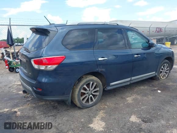 2013 Nissan Pathfinder Platinum with VIN 5N1AR2MN2DC690328, listed as a IAAI auction lot 42530830 with 315,474 mi miles and . Bid and sale history available at DreamBid. Image 4.
