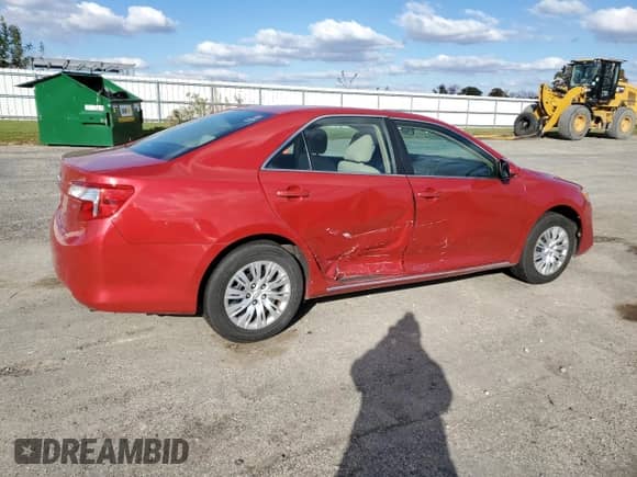 2013 Toyota Camry LE with VIN 4T1BF1FK0DU707082, listed as a Copart auction lot 90370835 with 146,282 mi miles and Clean title. Bid and sale history available at DreamBid. Image 3.