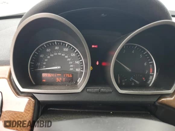 2003 BMW Z4 2.5i z VIN 4USBT33413LR60098, wystawiony jako Copart lot #71809645 z przebiegiem 93 641 mil mil oraz Szkoda całkowita • Salvage title. Historia ofert i sprzedaży dostępna na DreamBid. Obrazek 9.