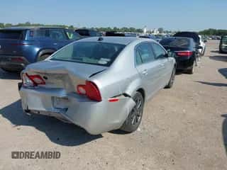 2012 Chevrolet Malibu 1LS z VIN 1G1ZB5E08CF299030, wystawiony jako IAAI lot #42933449 z przebiegiem 106 065 mil mil oraz . Historia ofert i sprzedaży dostępna na DreamBid. Obrazek 4.