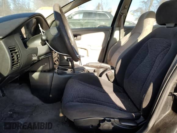2000 Saturn SL with VIN 1G8ZH5283YZ169267, listed as a Copart auction lot 42626335 with 131,556 mi miles and Salvage title. Bid and sale history available at DreamBid. Image 7.