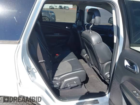 2014 Dodge Journey Crossroad z VIN 3C4PDCGG4ET311982, wystawiony jako IAAI lot #43530806 z przebiegiem 170 440 mil mil oraz . Historia ofert i sprzedaży dostępna na DreamBid. Obrazek 8.
