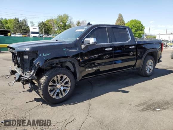 2021 GMC Sierra 1500 Denali z VIN 1GTU9FED6MZ131697, wystawiony jako Copart lot #57810125 z przebiegiem 111 335 mil mil oraz Szkoda całkowita • Salvage title. Historia ofert i sprzedaży dostępna na DreamBid. Obrazek 1.
