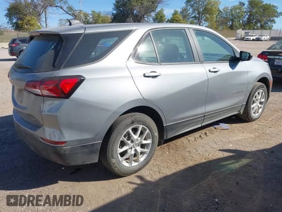 2023 Chevrolet Equinox LS с VIN 3GNAXSEGXPL228058, выставлен на аукционе IAAI как лот 43411003 с пробегом 102 131 миль миль и . История ставок и продаж доступна на DreamBid. Изображение 4.